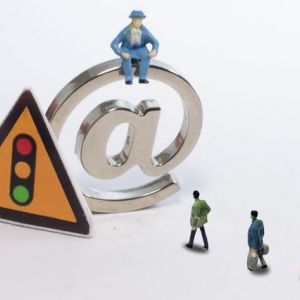 2017年7月總局共批準(zhǔn)95個(gè)注冊境內(nèi)第三類醫(yī)療器械產(chǎn)品