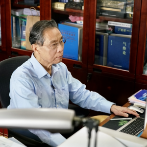 鐘南山獨(dú)家詳解新冠疫苗 | 什么人不適合打？打哪一種？