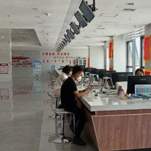 正鑲白旗政務(wù)服務(wù)中心各辦事窗口工作時(shí)間和咨詢電話