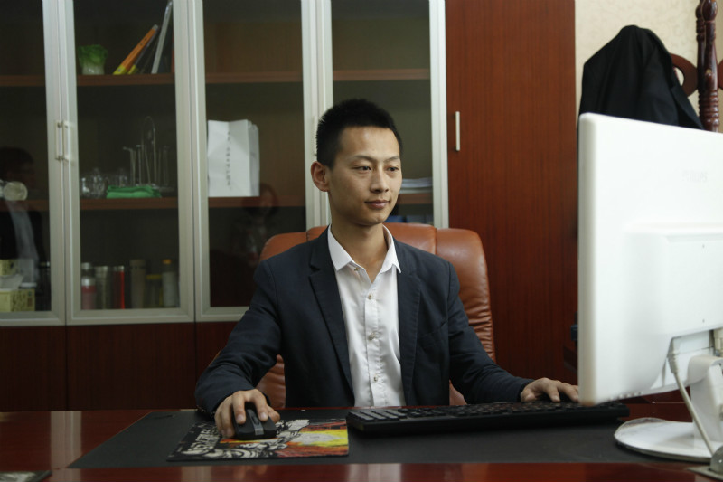 李強(qiáng)(高級(jí)業(yè)務(wù)經(jīng)理)