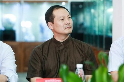 邱海洋(法學(xué)博士，金融學(xué)博士后)