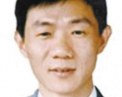 何家成(曾任國家行政學(xué)院黨委委員、常務(wù)副院長)